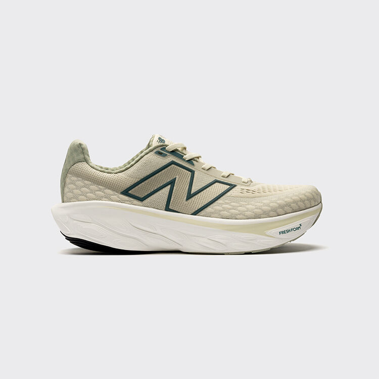 Flat bottom running shoes hot sale