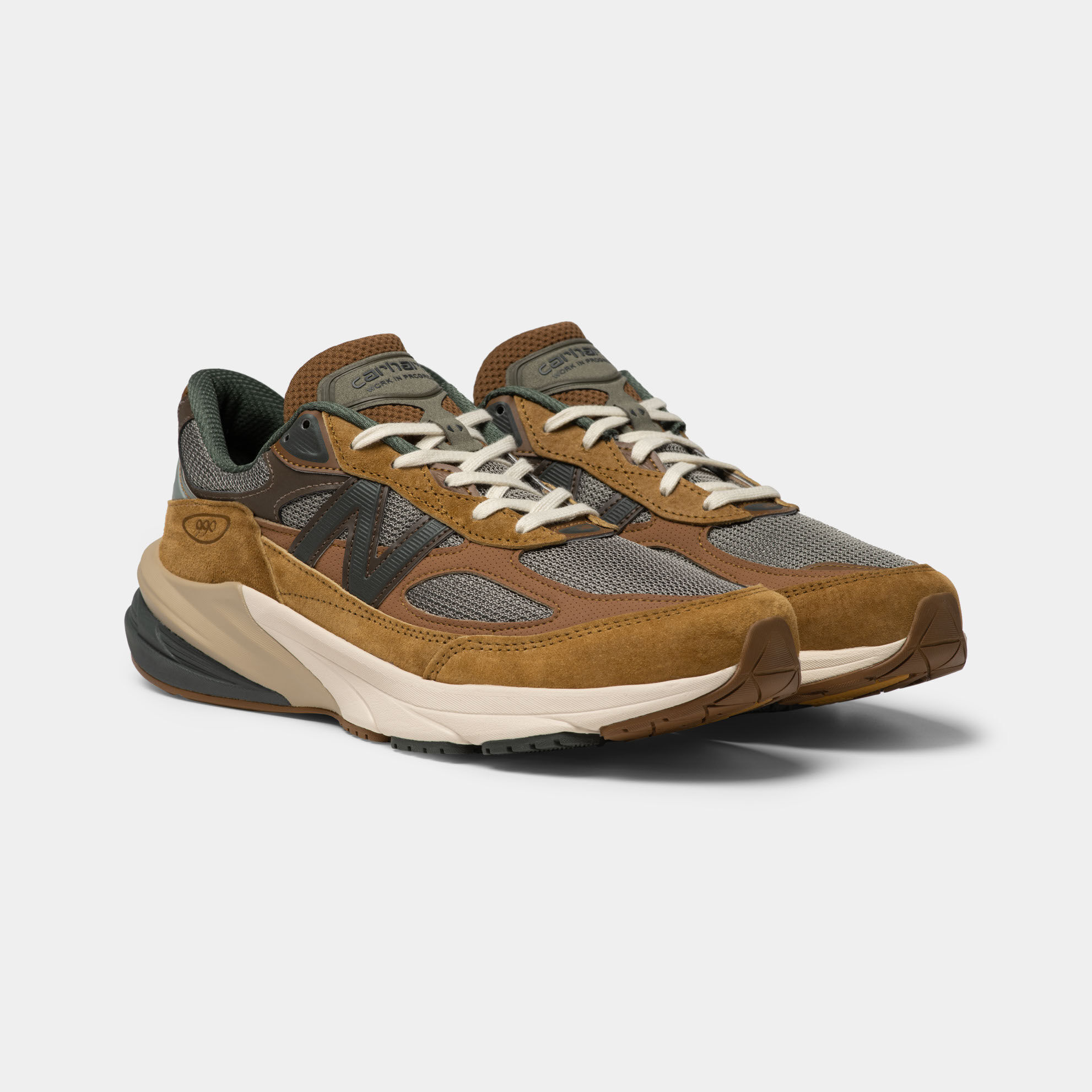 https://www.newbalance.fr/dw/image/v2/AASY_PRD/on/demandware.static/-/Library-Sites-NBUK-NBEU/default/dwc8fb209c/images/page-designer/2023/October/Carhartt_PDP3.jpg
